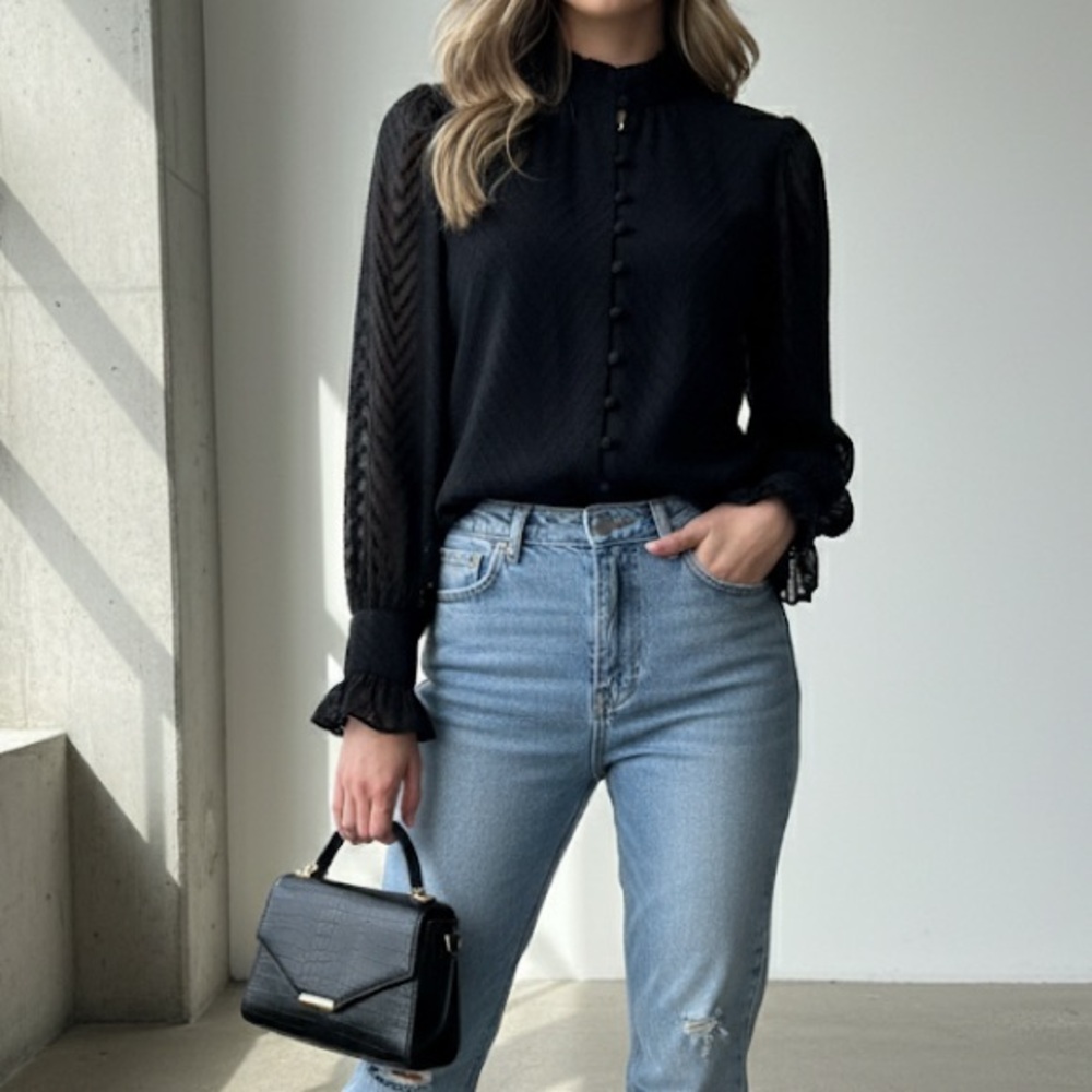 Walter Baker Black Sheer Sleeve Blouse‎